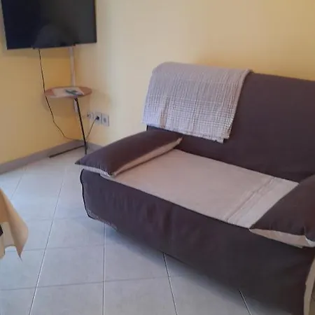 شقة Maras بوريتش